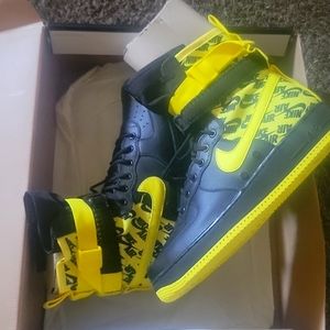 NIKE Af SF1